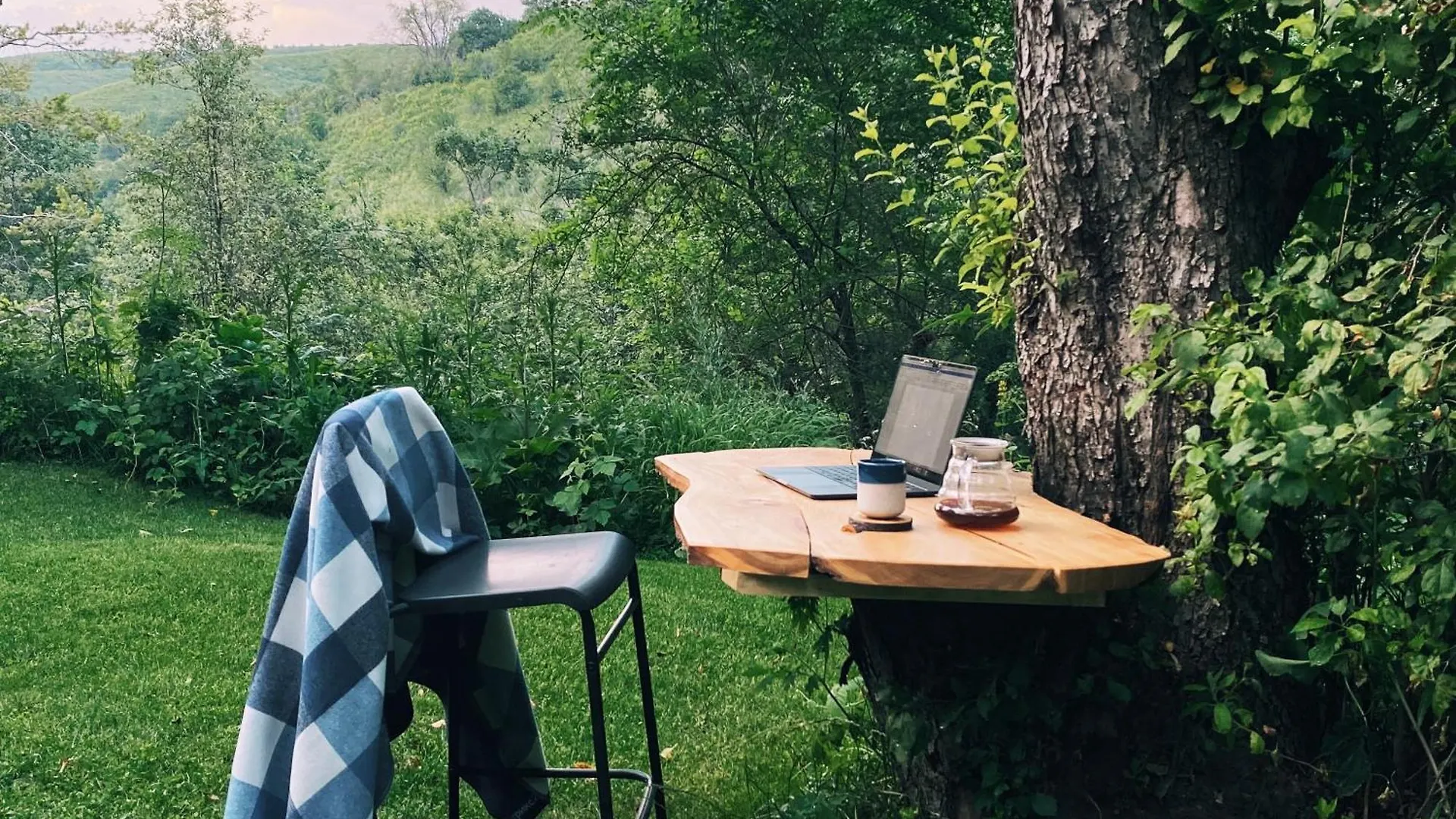 Sabay Sai Wooden Guesthouse In The National Park Almaty