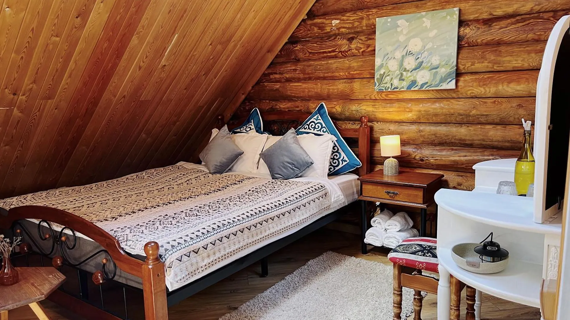 Guest house Sabay Sai Wooden Guesthouse In The National Park Almaty Kazakhstan